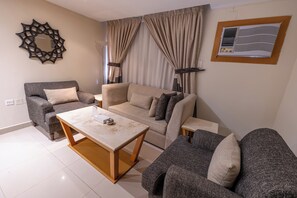 Apartment, 1 Bedroom | In-room safe, iron/ironing board, free WiFi - Neyyara Al Takhasossi (Riyadh)