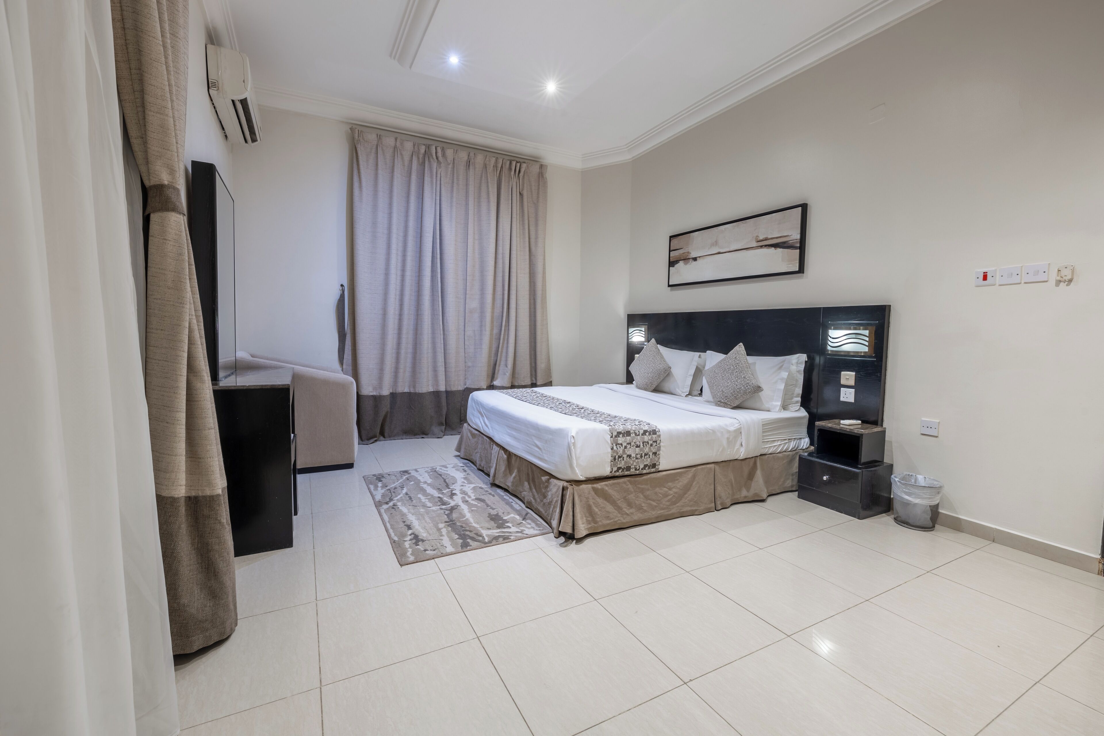 In-room safe, iron/ironing board, free WiFi