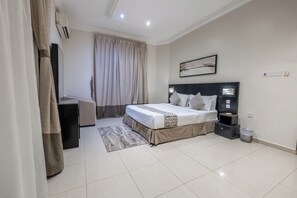 In-room safe, iron/ironing board, free WiFi - Nawara AL  ASKARY (Riyadh)