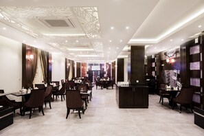 Free daily buffet breakfast - Al Muhaidb Residence Al Ahsa (Al-Hofuf)