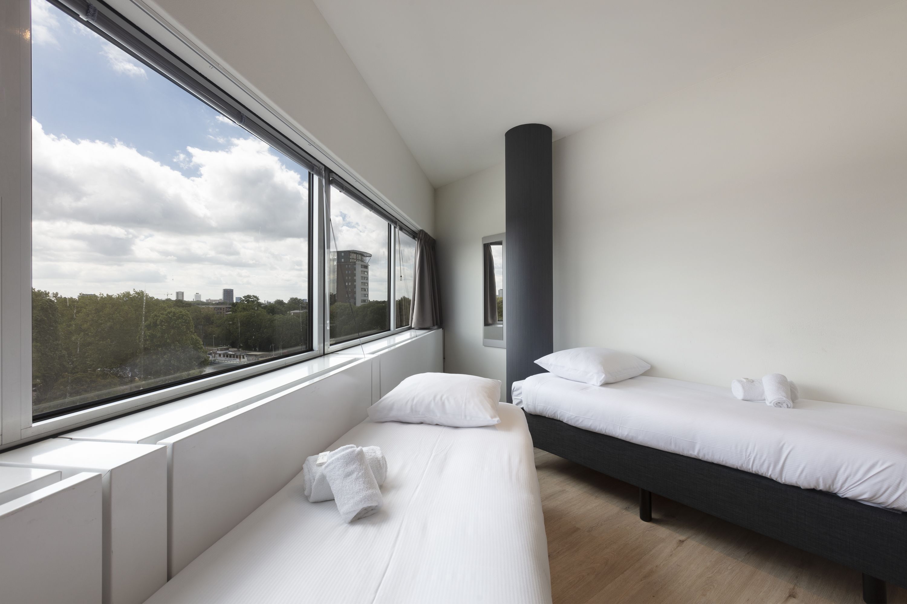 Deluxe Quadruple Room, Multiple Beds, Non Smoking, Kitchen | Premium bedding, in-room safe, desk, laptop workspace