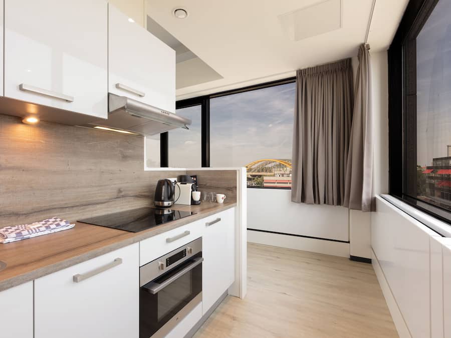 Panoramic Triple Room, Multiple Beds, Non Smoking, Kitchen | Private kitchen | Fridge, microwave, oven, stovetop