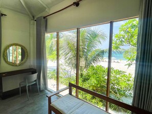 Suite Deluxe, 1 cama de matrimonio grande, vistas al mar | Vistas al mar
