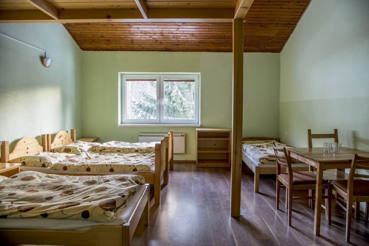 Habitación familiar | Escritorio, insonorización, wifi gratis y ropa de cama