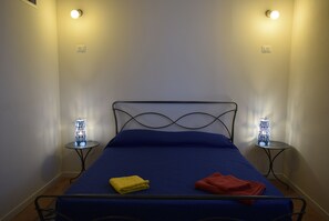 Elite Room, Private Bathroom (2) | Down duvets, pillow-top beds, blackout curtains, soundproofing