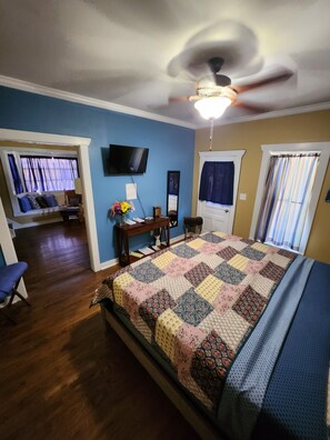 1 bedroom, memory-foam beds, iron/ironing board, free WiFi