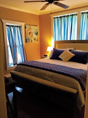 1 chambre, matelas mémoire de forme, fer et planche à repasser