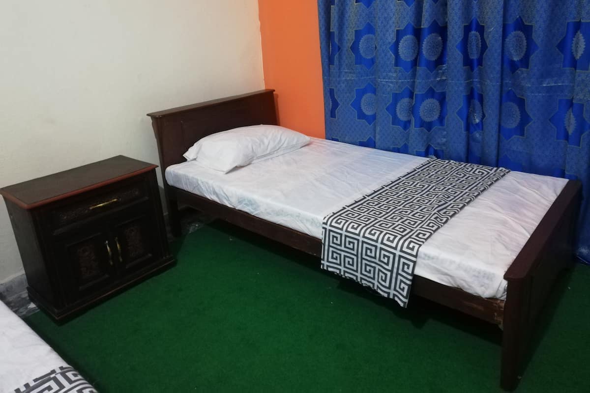 Habitación individual Confort, 2 camas individuales, para no fumadores | Camas extra y wifi gratis