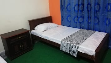 Habitación individual Confort, 2 camas individuales, para no fumadores | Camas extra y wifi gratis
