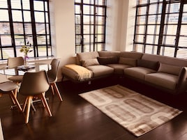 2 habitaciones, colchones Select Comfort y muebles diferentes 