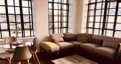 Blue sky at Wallis square