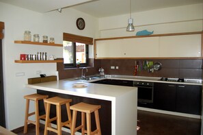 Kühlschrank, Ofen, Herdplatte, Geschirrspüler