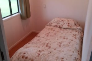 4 Schlafzimmer, Bügeleisen/Bügelbrett, kostenloses WLAN