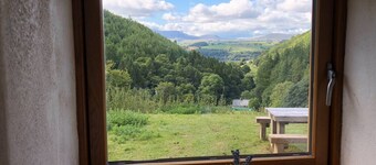 バラ湖の素晴らしい景色を望む納屋の改造