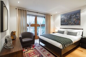 3 室のベッドルーム、アイロン / アイロン台、WiFi、ベッドシーツ