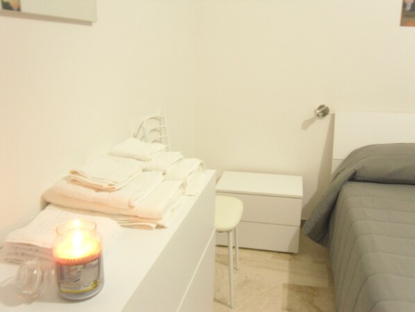 1 bedroom, iron/ironing board, bed sheets