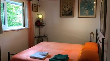 1 slaapkamer, reisbedje, gratis wifi, beddengoed