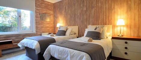 3 多间卧室、熨斗/熨衣板、WiFi、床单