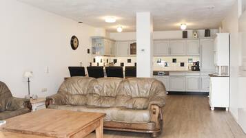 Een televisie en een dvd-speler