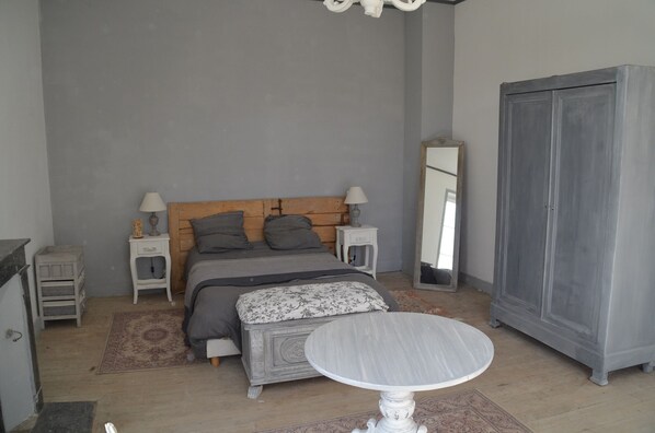 3 عدّة غرف نوم ومكواة/لوح كي وواي فاي مجانًا