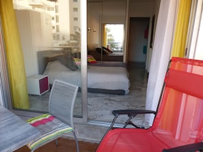 2 chambres, fer et planche à repasser, lit de bébé portatif, Wi-Fi