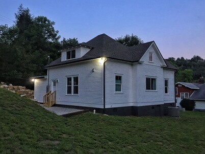 The Bryson City Farmhouse - Railroad History in Downtown!