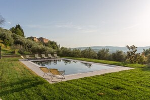 Pool - 10 minutes walk from Todi center, with pool (Todi)