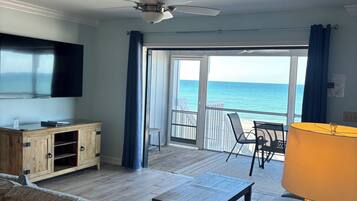 Smart TV, DVD player