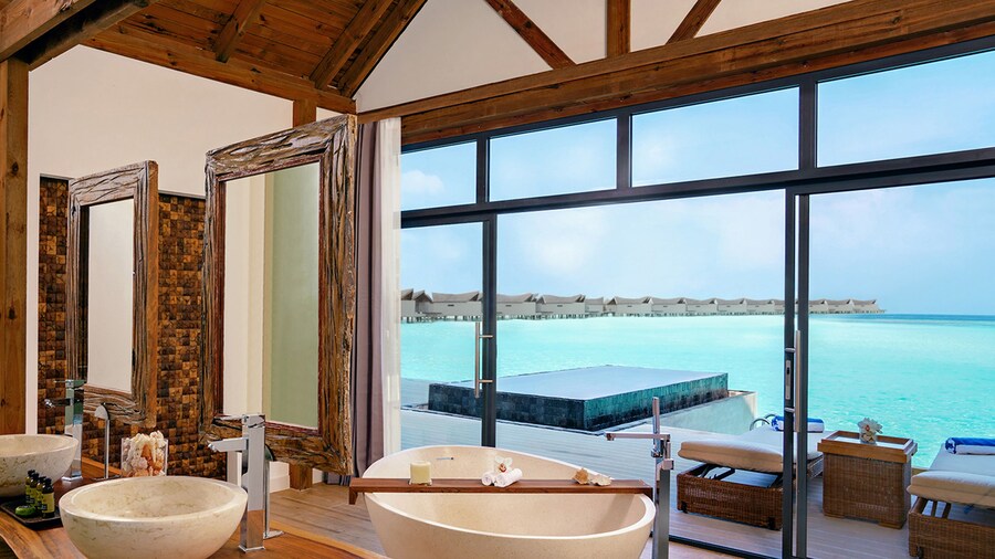 Kuredhivaru Resort & Spa Maldives