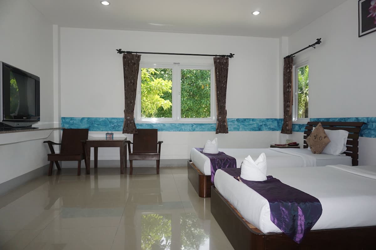 Superior Twin Room | Minibar, in-room safe, free WiFi