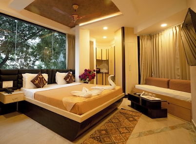 4 Seasons Suites