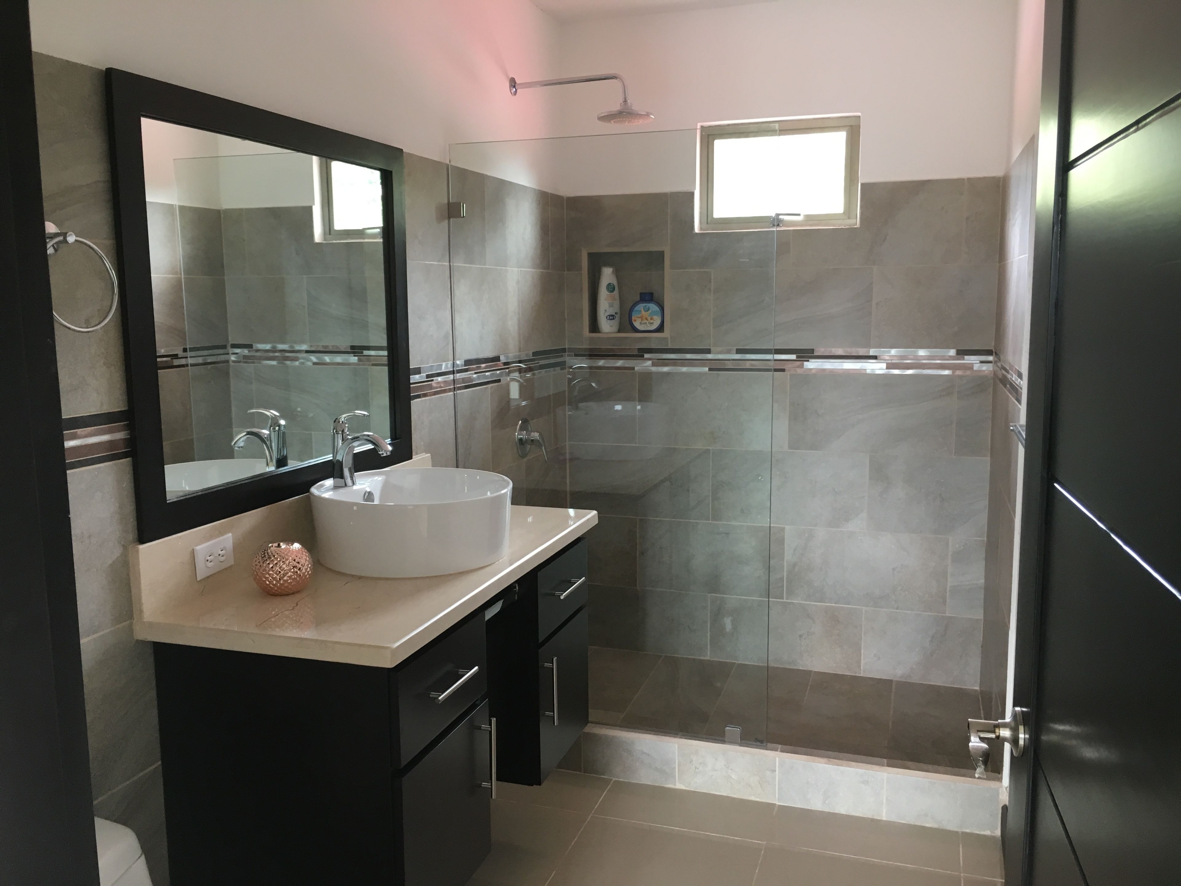 Family House, Berbilang Katil, Non Smoking | Bilik Mandi | Tab mandi dan pancuran berasingan, tab mandi berpancutan 