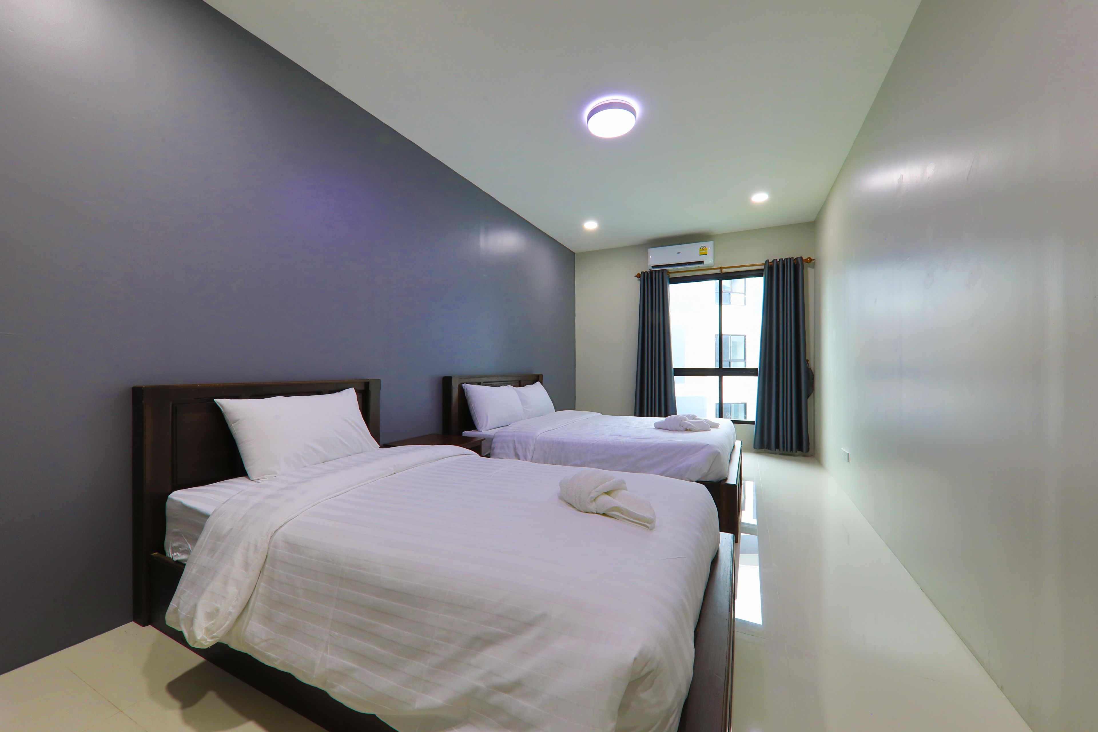 Standard Triple Room | Blackout curtains, free WiFi