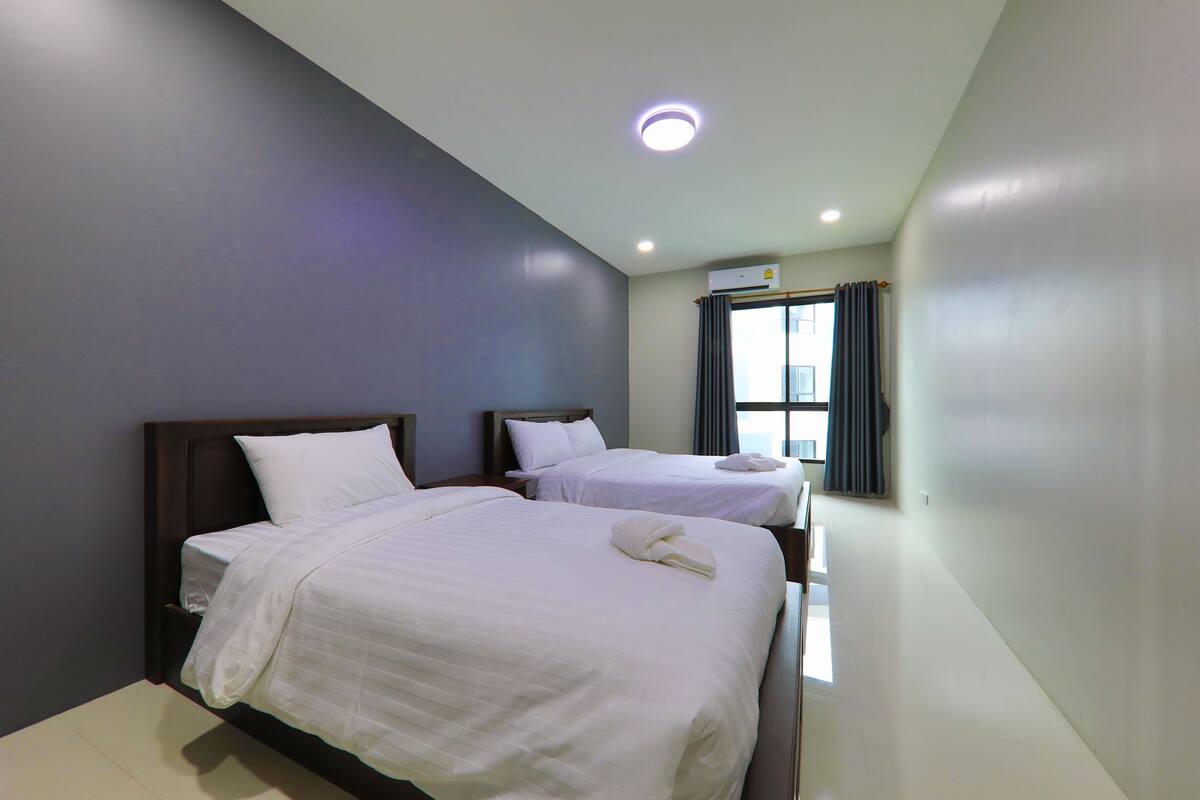 Standard Triple Room | Blackout curtains, free WiFi