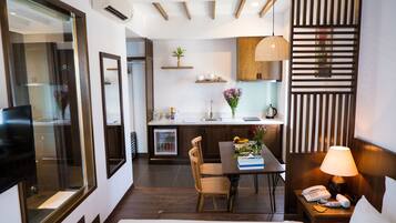 Studio (Double) | 1 bilik tidur, bar mini, peti besi dalam bilik, meja