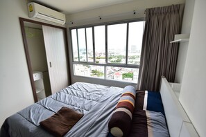 1 Bedroom Condo | 1 bedroom, blackout curtains, free WiFi - Lumpini Wongamat Suites (Pattaya)
