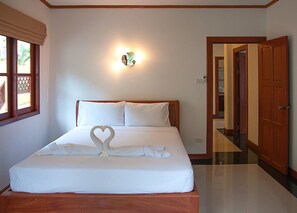 In-room safe, desk, blackout drapes, free WiFi - Samui Green Life (Koh Samui)