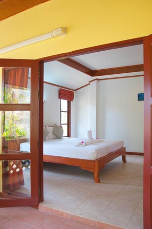 In-room safe, desk, blackout curtains, free WiFi - Samui Green Life (Koh Samui)