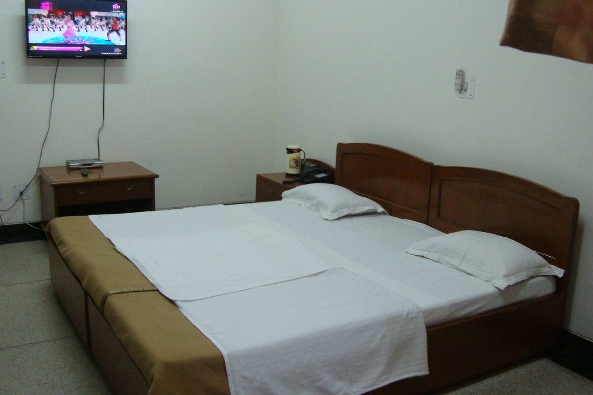 In-room safe, blackout drapes, soundproofing, free WiFi