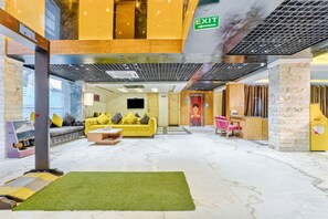 Property entrance - Staybook Hotel Nitya Maharani (New Delhi)