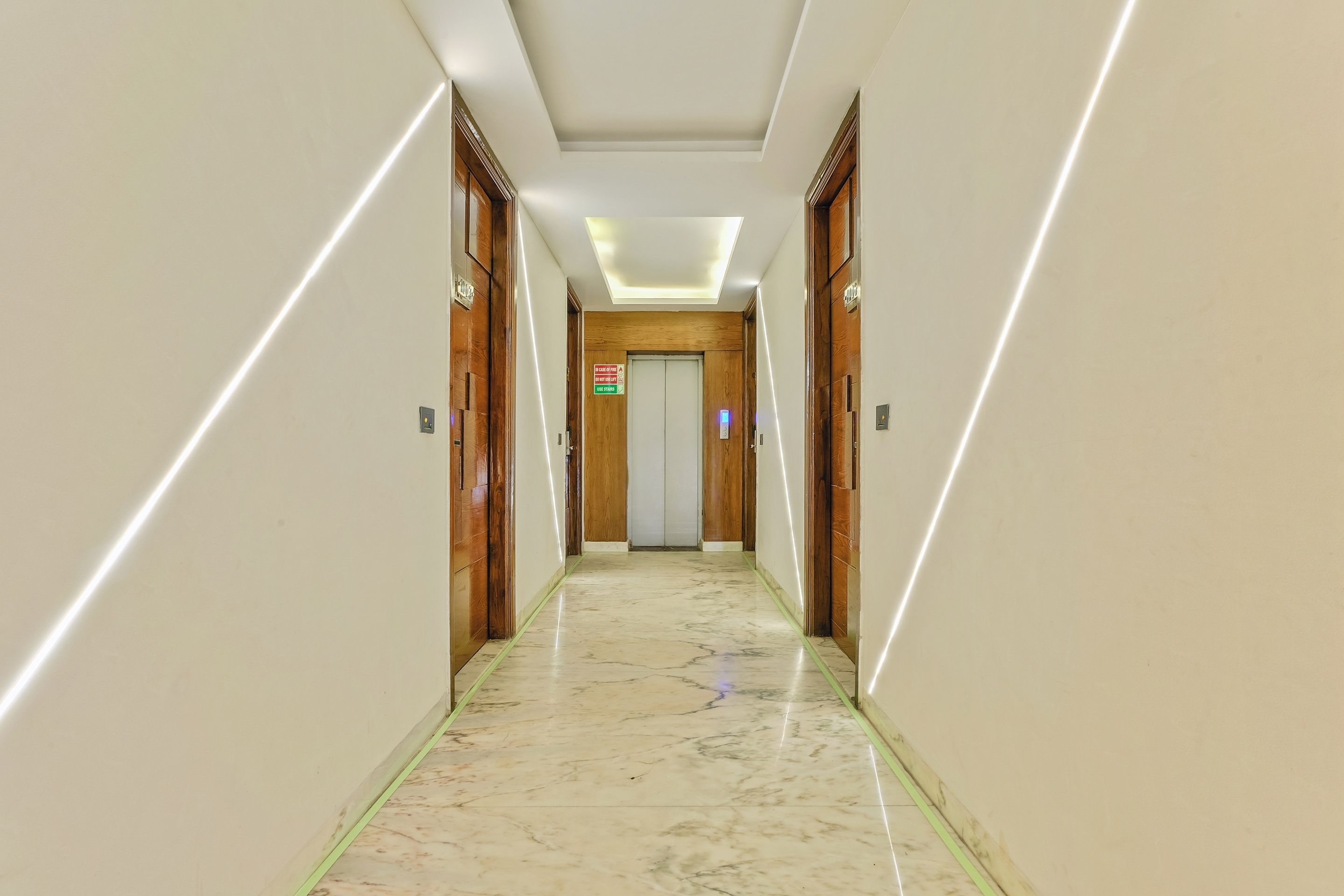 Photo - Staybook Hotel Nitya Maharani Free Airport Pickup