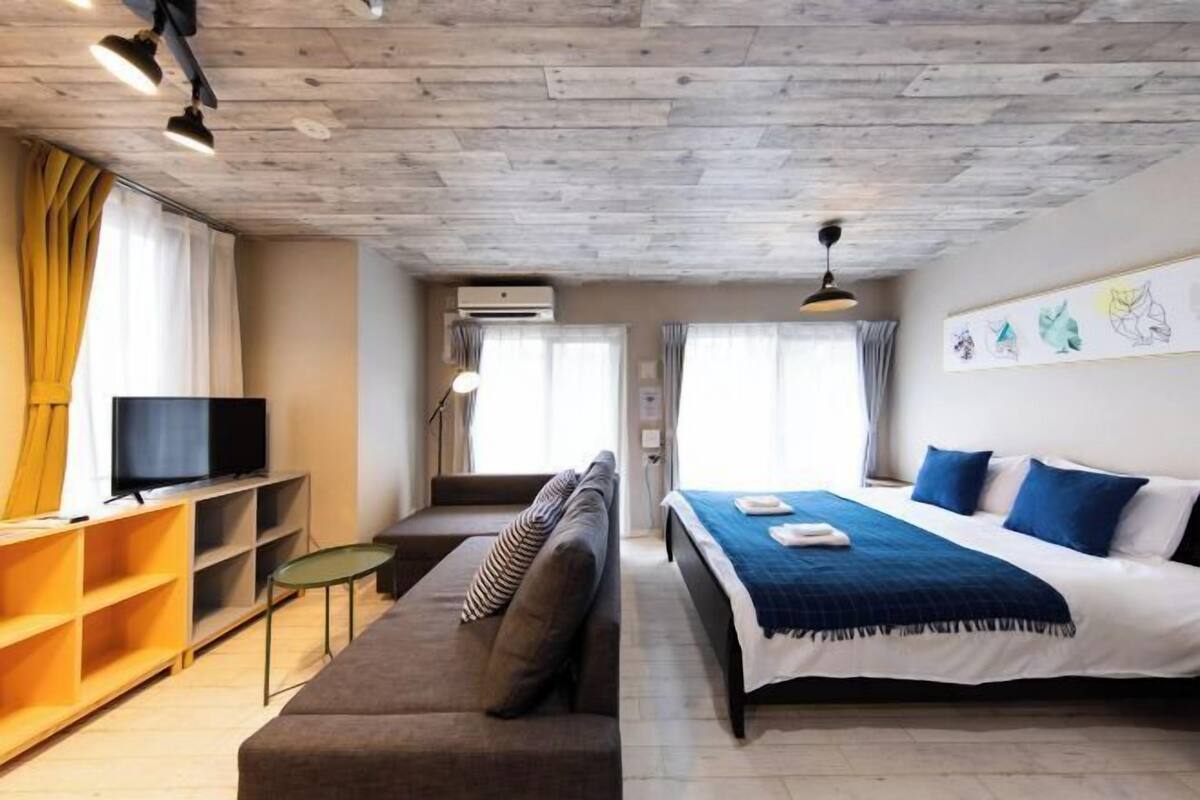 Desk, laptop workspace, blackout drapes, WiFi (free)