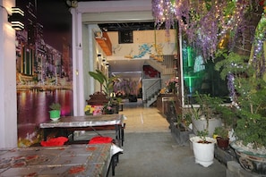 Lobby - AHA Central Hotel and Residence (Ho Chi Minh City)