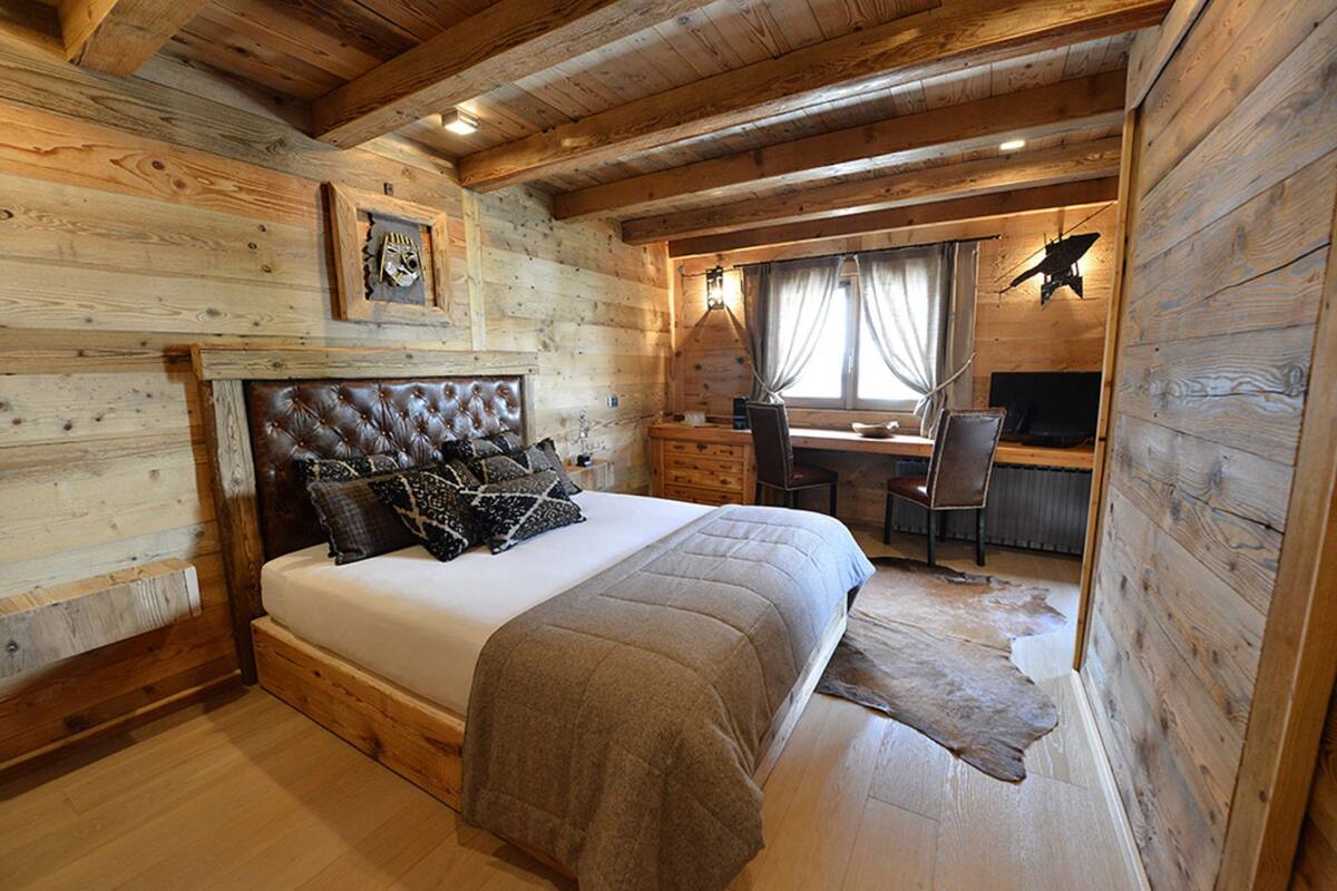 Suite (Marron Glace)