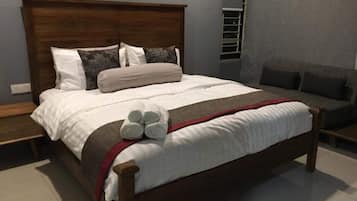 Căn hộ Deluxe | 3 phòng ngủ, màn/rèm cản sáng, bàn ủi/dụng cụ ủi quần áo