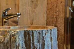 Bathroom sink - La Maison De Dolphe (Brusson)