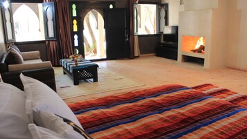 Deluxe Room, Multiple Beds, Accessible | Premium bedding, in-room safe, individually decorated, blackout drapes