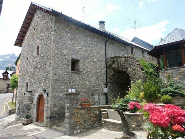 Facciata della struttura