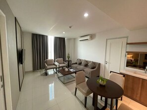 ห้องสวีท | โต๊ะทำงาน, Wi-Fi ฟรี