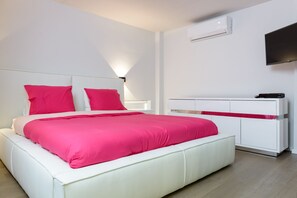 Luxury Apartment, Multiple Beds, Non Smoking | Iron/ironing board, free WiFi, bed sheets - Sweethome26 Luxury Apt by the sea (Tel Aviv)